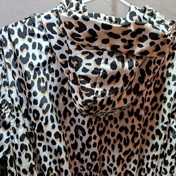 Woman's Spring Leopard Print Jacket - Picture 2 of 6